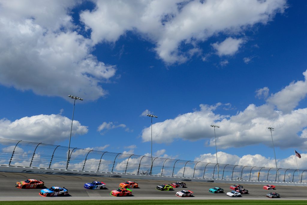 Weekend Schedule for Chicagoland Speedway Pure Thunder Racing